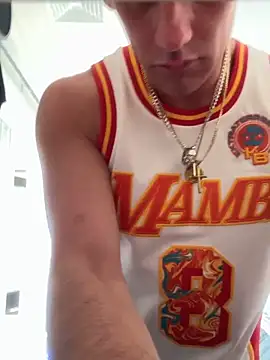 PeytonJohnn online show from 10-22-25, 04:40