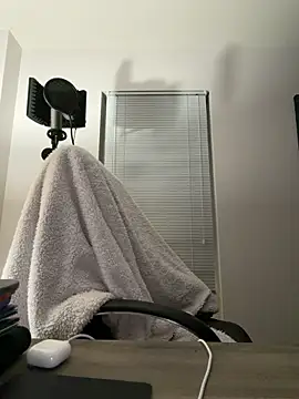 PeytonJohnn online show from 12-23-25, 06:55