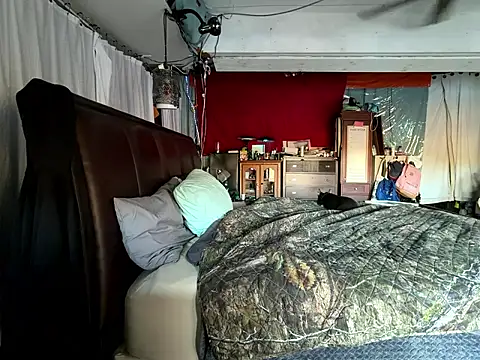 PeytonJohnn online show from 01-16-26, 01:37