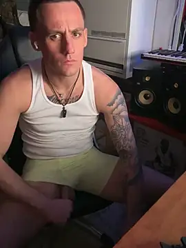 PeytonJohnn online show from 02-08-26, 05:44