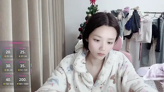 Snapshot of Puff-521 chatting on 04-01-26, 01:01 Puff-521 online show from 04-01-26, 01:01