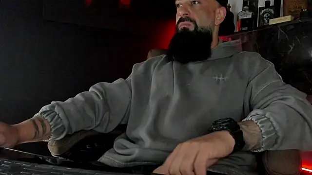 Snapshot of axxelrich_ chatting on 09-29-25, 04:39 axxelrich online show from 09-29-25, 04:39