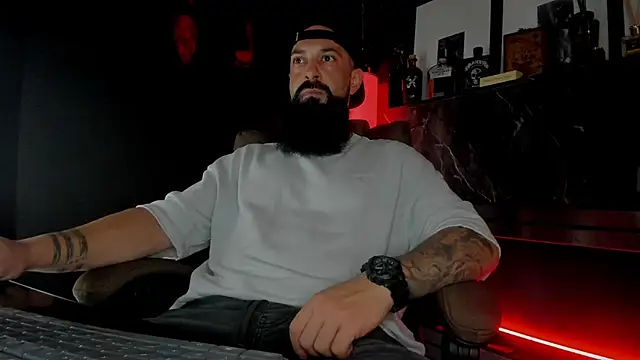 Snapshot of axxelrich_ chatting on 10-06-25, 04:21 axxelrich online show from 10-06-25, 04:21