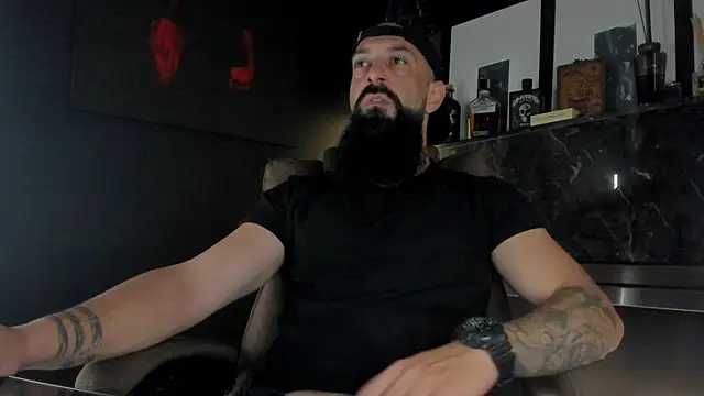 Snapshot of axxelrich_ chatting on 10-19-25, 03:40 axxelrich online show from 10-19-25, 03:40