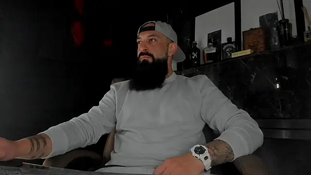 Snapshot of axxelrich_ chatting on 10-26-25, 05:24 axxelrich online show from 10-26-25, 05:24