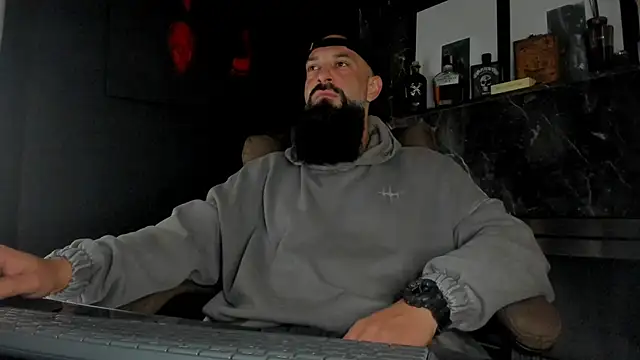 Snapshot of axxelrich_ chatting on 11-01-25, 04:36 axxelrich online show from 11-01-25, 04:36