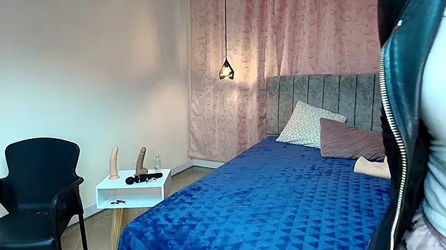 VioletaScott  online show from 12-12-24, 12:44