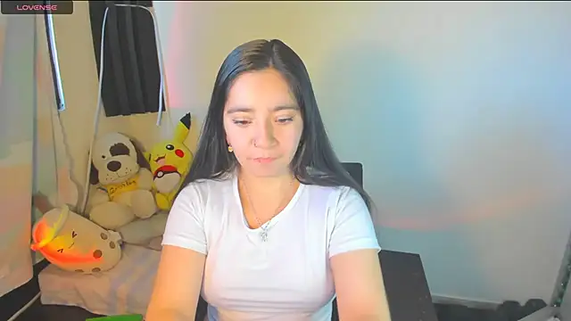 Snapshot of litle_mily_ chatting on 04-25-26, 09:56 litle mily online show from 04-25-26, 09:56