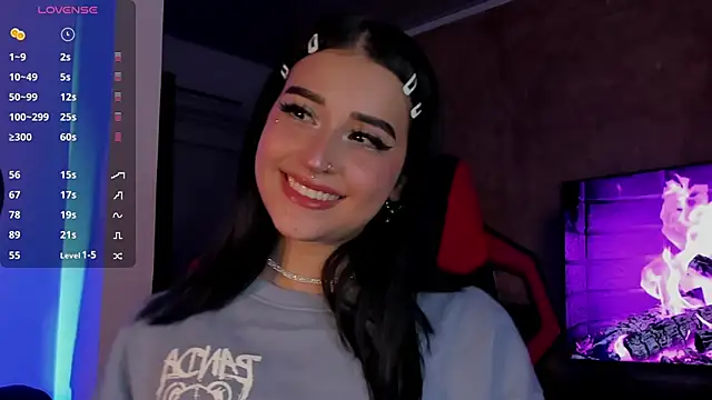 Charlotte greys online show from 01-07-25, 11:45