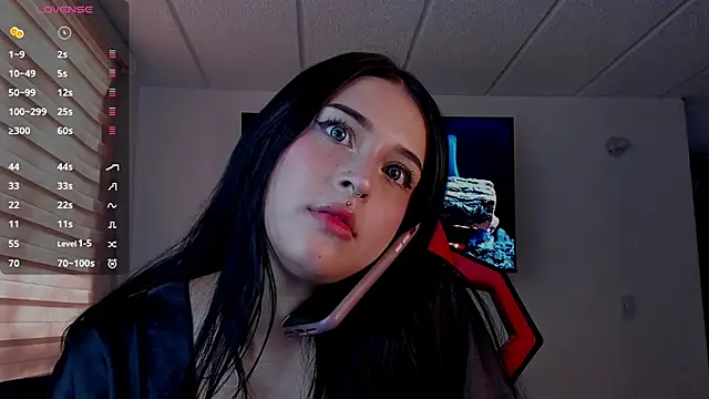 Charlotte greys online show from 09-16-25, 08:21