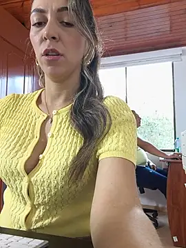 rachellboom online show from 05-26-26, 10:39