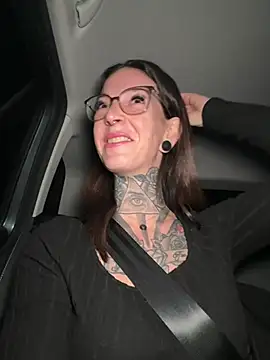 BrownieyQueen online show from 01-12-26, 05:23