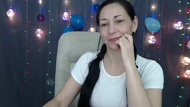 LiluGrants online show from 01-10-25, 01:42