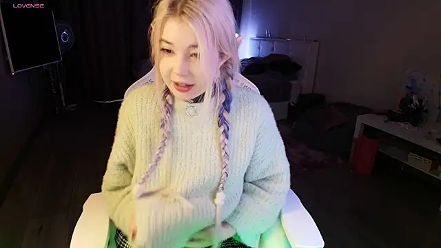 EvaSweetys online show from 12-13-24, 09:35