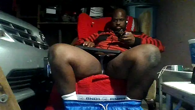 Snapshot of HBYAM chatting on 10-29-25, 10:17 HBYAM online show from 10-29-25, 10:17