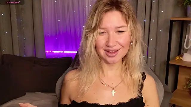 MilaBott online show from 10-09-25, 08:18