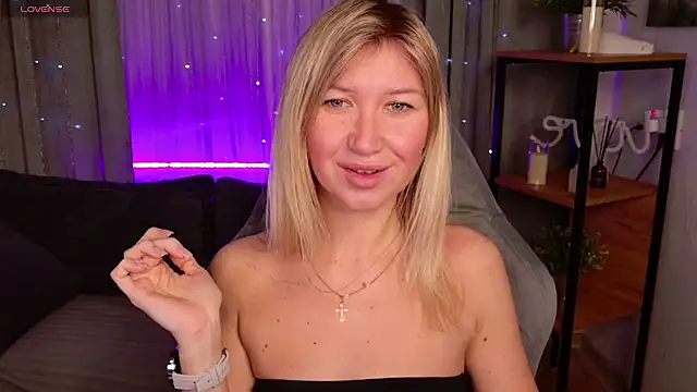 MilaBott online show from 12-14-25, 07:51