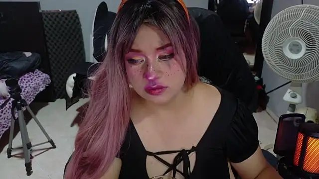 MaggaCass online show from 10-26-25, 12:38