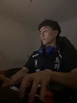 gojo satoru 18 online show from 10-31-25, 04:24