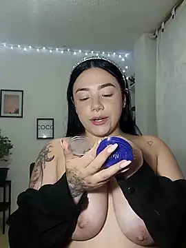 helena smith online show from 03-18-25, 05:20