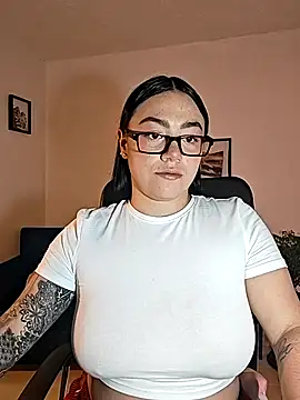 helena smith online show from 09-18-25, 05:31