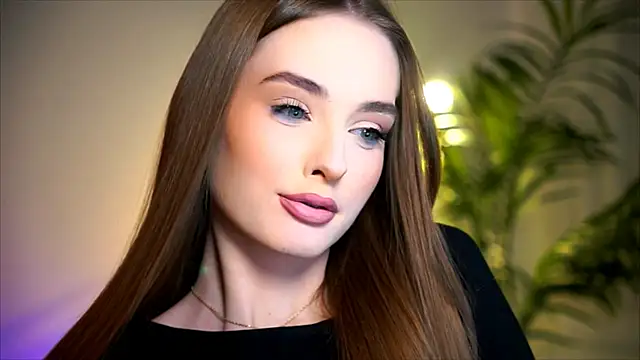 petitegonwiild online show from 10-16-25, 06:42