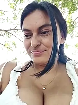 Snapshot of Horny-Mommy-Dirty chatting on 02-19-25, 03:16 Horny-Mommy-Dirty online show from 02-19-25, 03:16