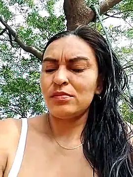 Snapshot of Horny-Mommy-Dirty chatting on 02-27-25, 02:10 Horny-Mommy-Dirty online show from 02-27-25, 02:10