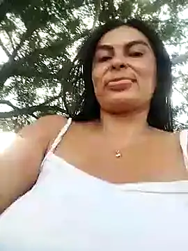 Snapshot of Horny-Mommy-Dirty chatting on 03-09-25, 10:08 Horny-Mommy-Dirty online show from 03-09-25, 10:08