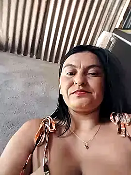 Snapshot of Horny-Mommy-Dirty chatting on 03-17-25, 02:23 Horny-Mommy-Dirty online show from 03-17-25, 02:23