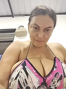 Snapshot of Horny-Mommy-Dirty chatting on 09-09-25, 03:28 Horny-Mommy-Dirty online show from 09-09-25, 03:28