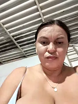 Snapshot of Horny-Mommy-Dirty chatting on 09-15-25, 03:06 Horny-Mommy-Dirty online show from 09-15-25, 03:06