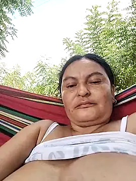 Snapshot of Horny-Mommy-Dirty chatting on 07-25-26, 03:09 Horny-Mommy-Dirty online show from 07-25-26, 03:09