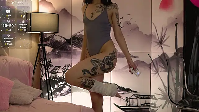 Lin kun online show from 03-03-25, 01:53