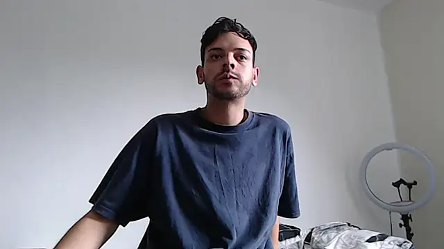 Logan cocky online show from 12-10-24, 04:17