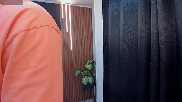 Yeiko Romero  online show from 03-07-25, 05:28