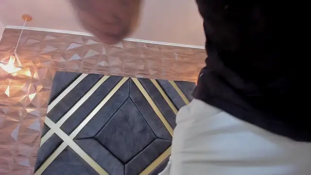 Yeiko Romero  online show from 03-18-25, 05:31