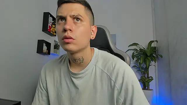 Yeiko Romero  online show from 09-13-25, 07:02