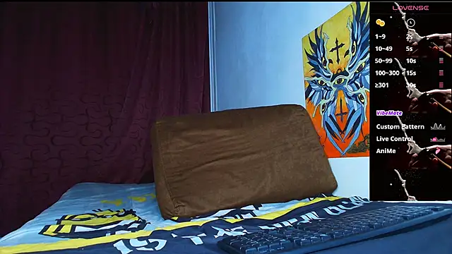 Snapshot of Thomass00 chatting on 10-24-25, 12:19 Thomass00 online show from 10-24-25, 12:19