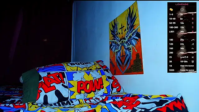 Snapshot of Thomass00 chatting on 11-12-25, 03:40 Thomass00 online show from 11-12-25, 03:40