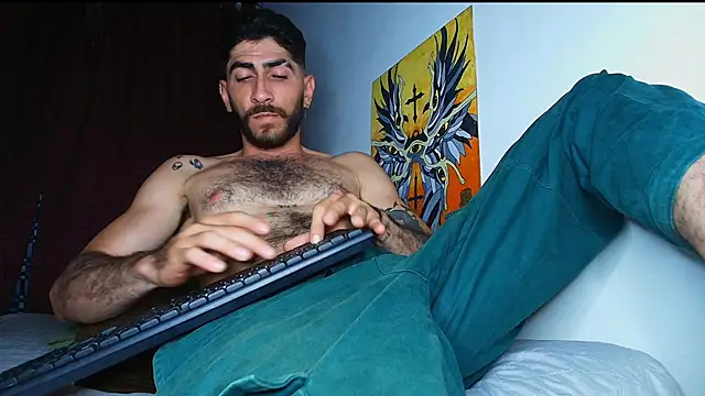 Snapshot of Thomass00 chatting on 02-03-26, 03:04 Thomass00 online show from 02-03-26, 03:04