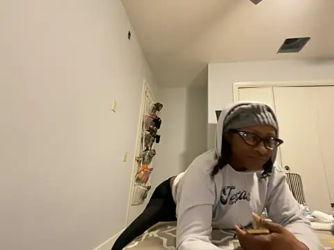 wynterheat online show from 01-16-25, 02:08