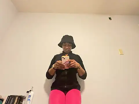 wynterheat online show from 02-09-25, 08:22