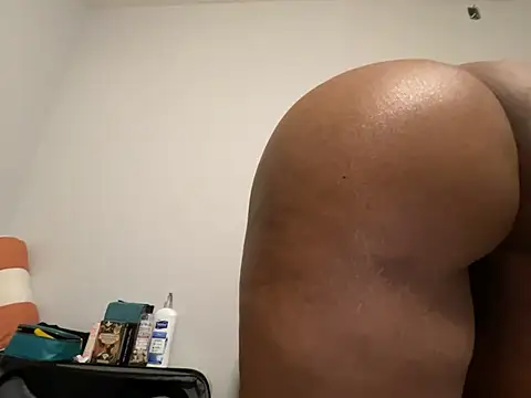 wynterheat online show from 02-16-25, 06:21