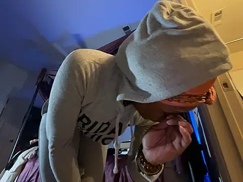 wynterheat online show from 03-18-25, 07:30