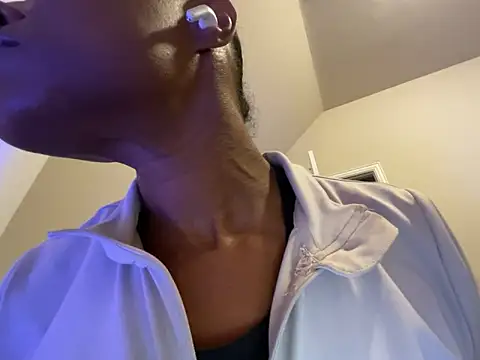 wynterheat online show from 11-16-25, 07:03