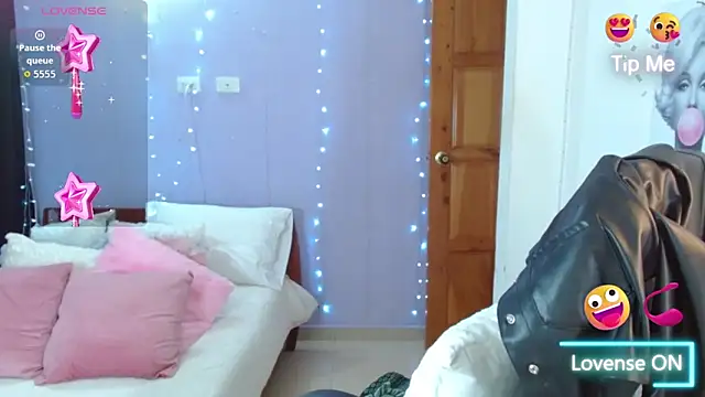 Paulina 627 online show from 10-10-25, 03:44