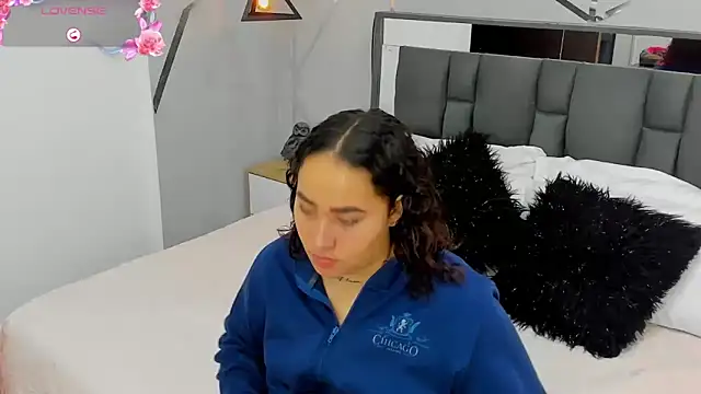 Ayla martinez online show from 02-04-25, 01:45