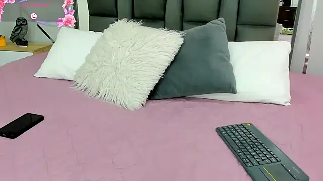 Ayla martinez online show from 02-23-25, 01:57