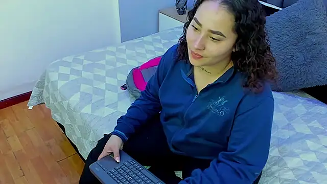 Ayla martinez online show from 03-20-25, 01:24